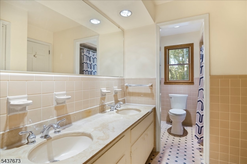15 Burrell Road Lebanon, NJ 08833 - Photo 14 of 36