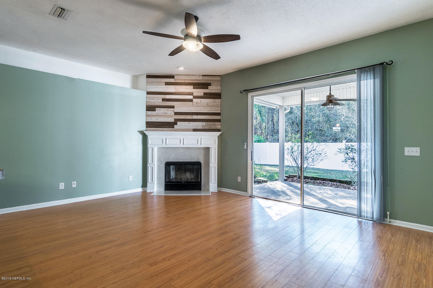 3986 Trail Ridge Road Middleburg, FL 32068 - Photo 14 of 39 Living Rm 1