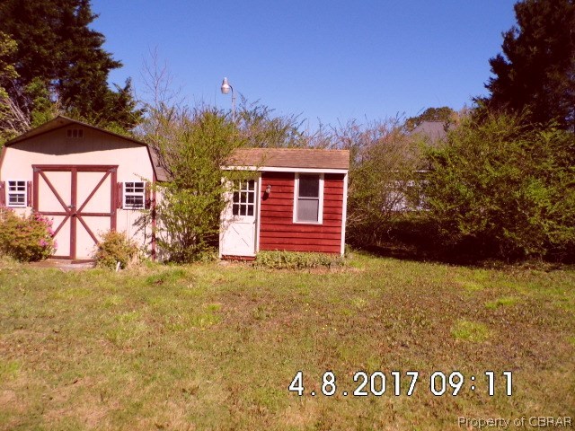 349 Kent Cove Road Kilmarnock, VA 22482 - Photo 4 of 17