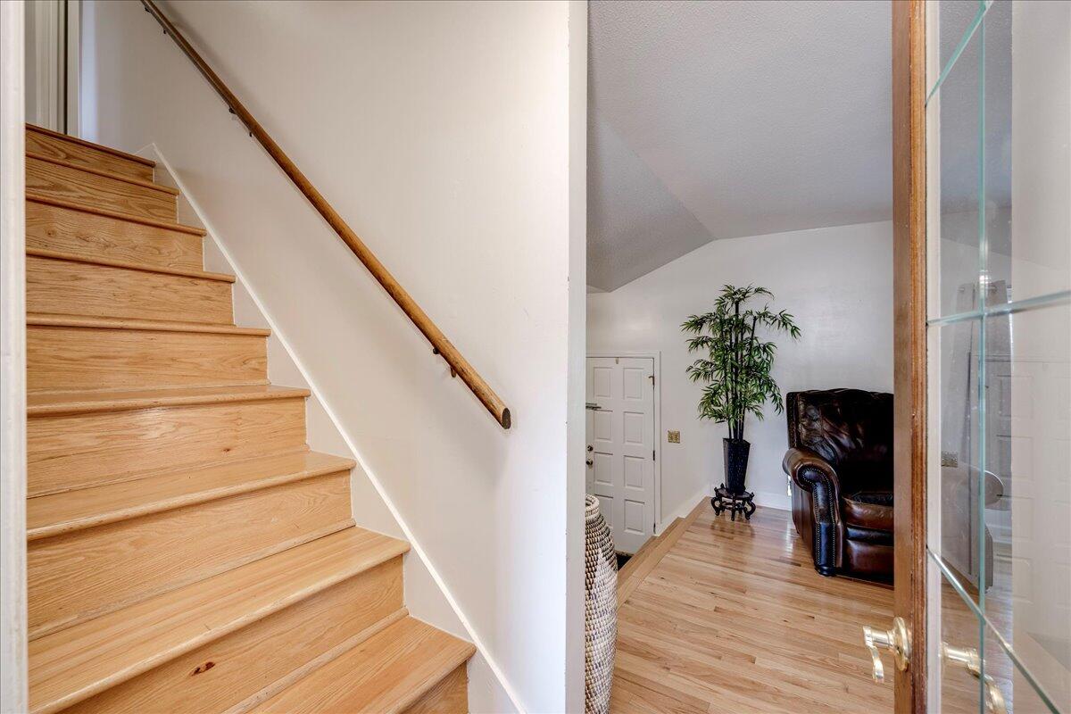 863 Brookfield Parkway Augusta, GA 30907 - Photo 16 of 47 AugustaRealEstateNow Upstairs Entry