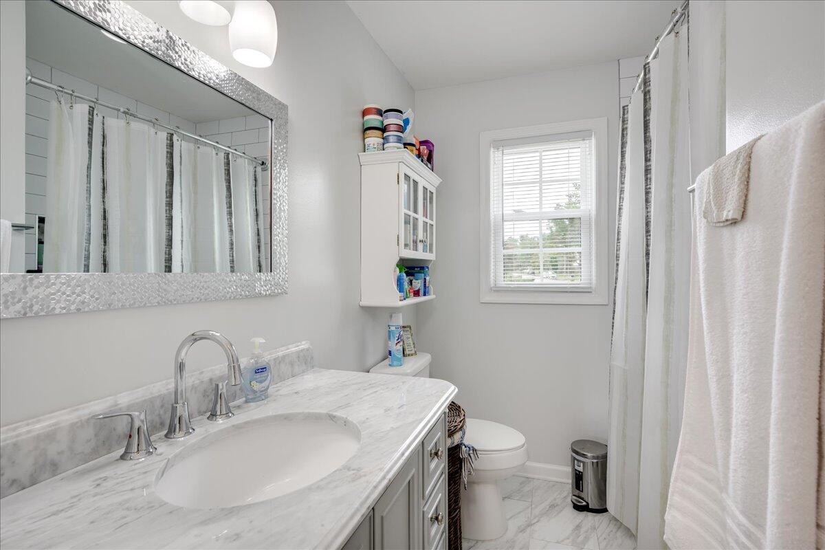 863 Brookfield Parkway Augusta, GA 30907 - Photo 22 of 47 AugustaRealEstateNow Upstairs Bathroom 2