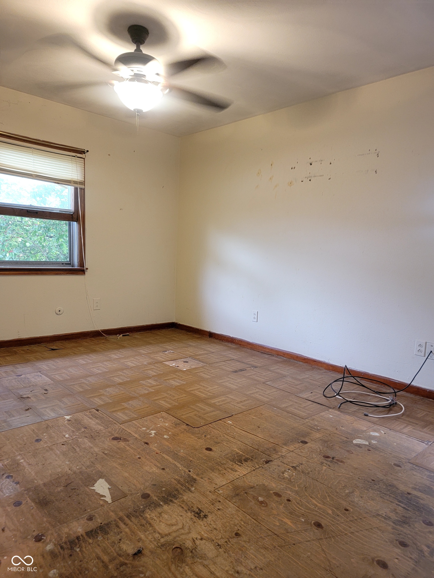 807 Bittersweet Lane Anderson, IN 46011 - Photo 11 of 29