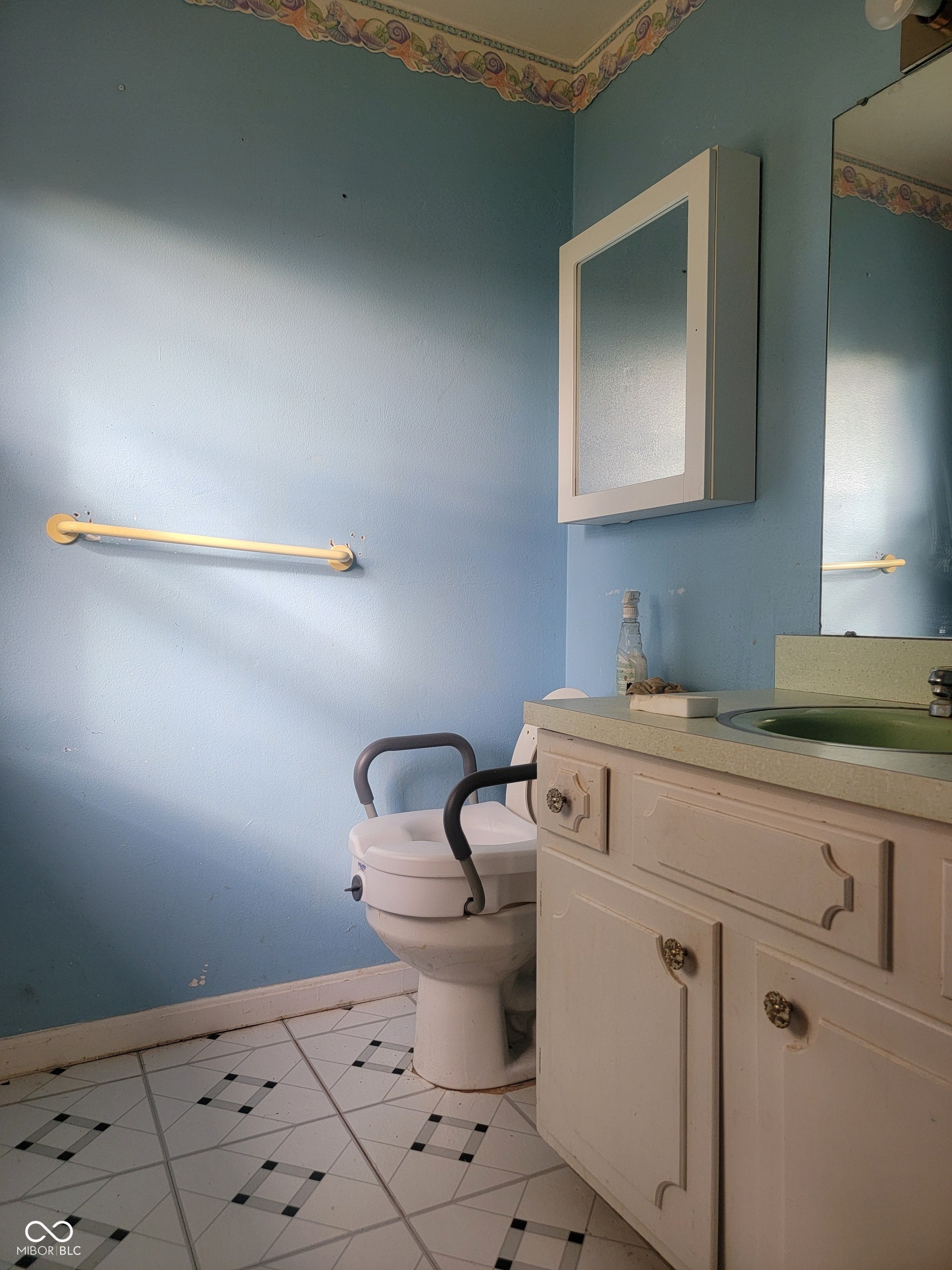 807 Bittersweet Lane Anderson, IN 46011 - Photo 12 of 29