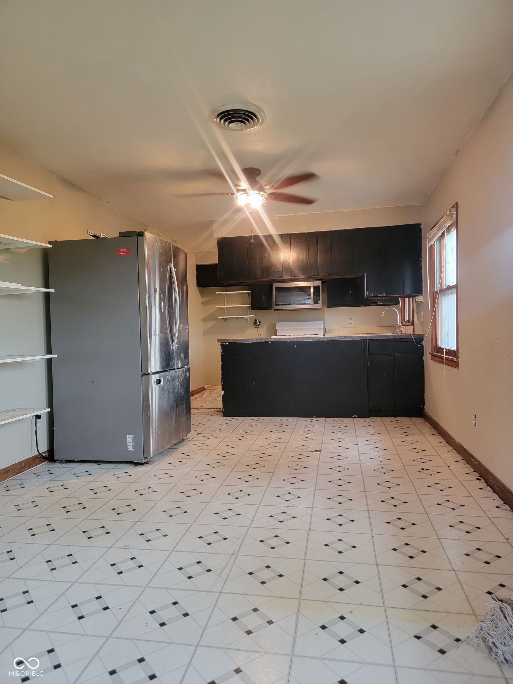 807 Bittersweet Lane Anderson, IN 46011 - Photo 3 of 29