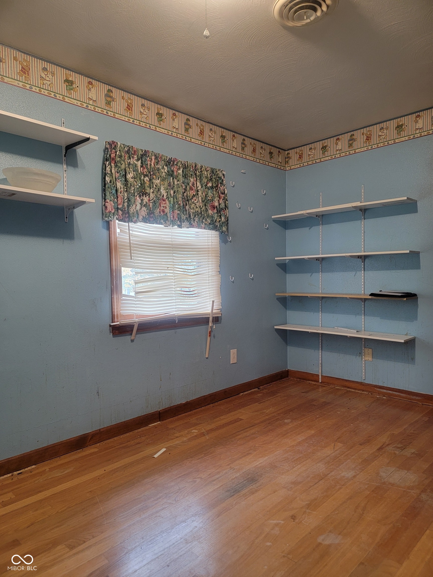 807 Bittersweet Lane Anderson, IN 46011 - Photo 7 of 29