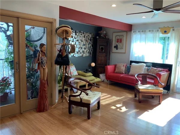 $439,900 | 409 Burchett Street, Unit 220, Glendale, CA 91203