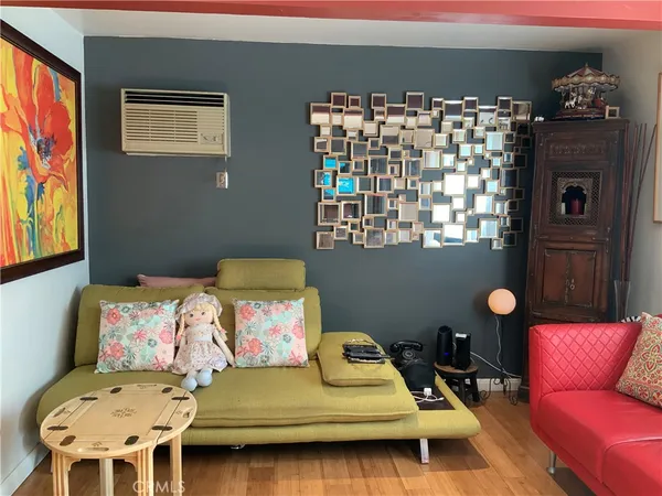 $439,900 | 409 Burchett Street, Unit 220, Glendale, CA 91203
