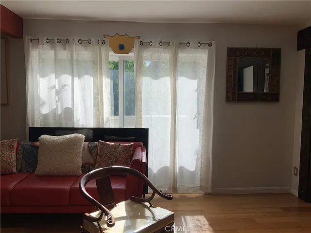 $449,900 | 409 Burchett Street, Unit 220, Glendale, CA 91203