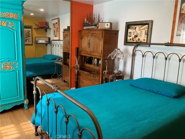 $439,900 | 409 Burchett Street, Unit 220, Glendale, CA 91203