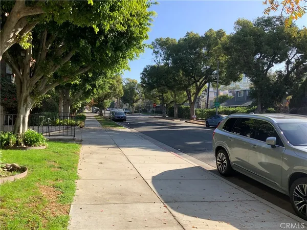 $439,900 | 409 Burchett Street, Unit 220, Glendale, CA 91203