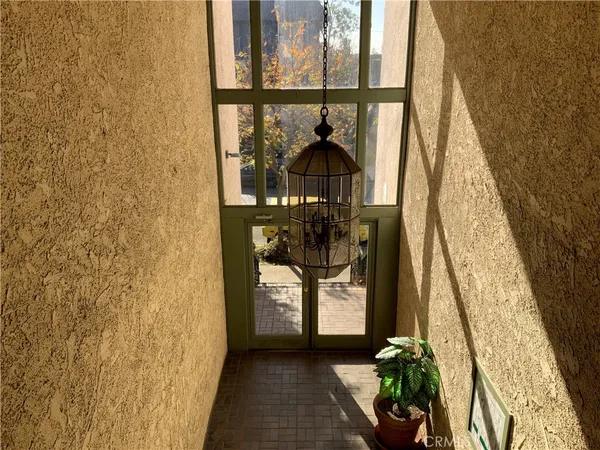 $439,900 | 409 Burchett Street, Unit 220, Glendale, CA 91203