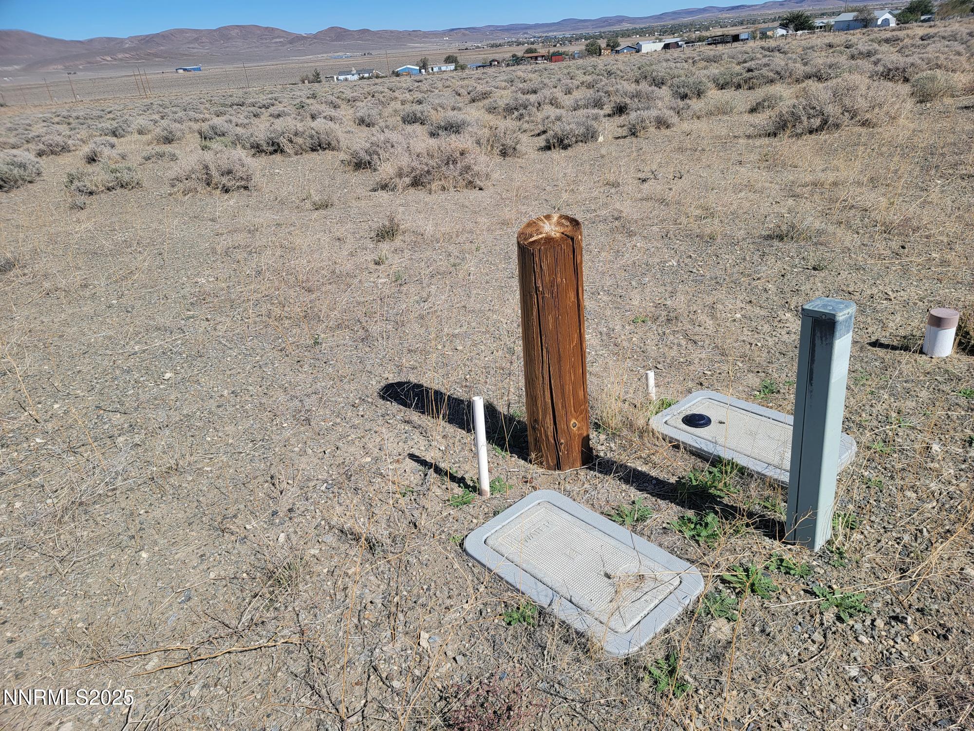 3090 Curtis Avenue Silver Springs, NV 89429 - Photo 14 of 17 a view of an outdoor space