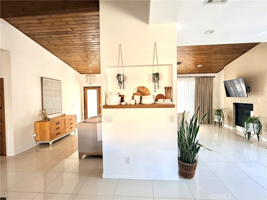 9640 Hoylake Road Desert Hot Springs, CA 92240 - Photo 4 of 17 Kitchen On The