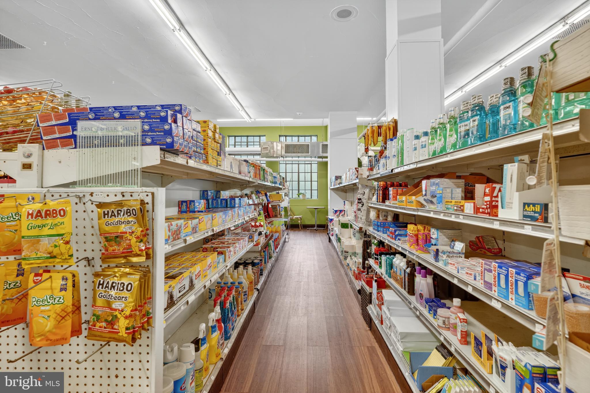 4000 Cathedral Avenue Northwest, Unit 17B Washington, DC 20016 - Photo 26 of 35 a view of interior in a room