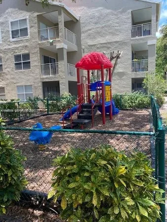 $1,900 | 1865 Palm Cove Boulevard, Unit 9102, Delray Beach, FL 33445