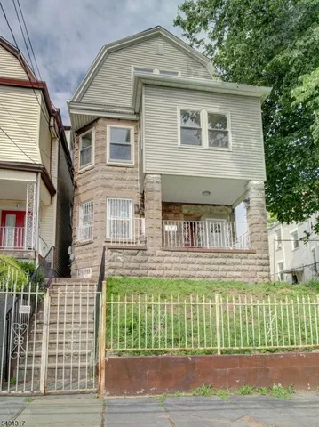 $3,200 | 236 Woodside Avenue, Newark, NJ 07104