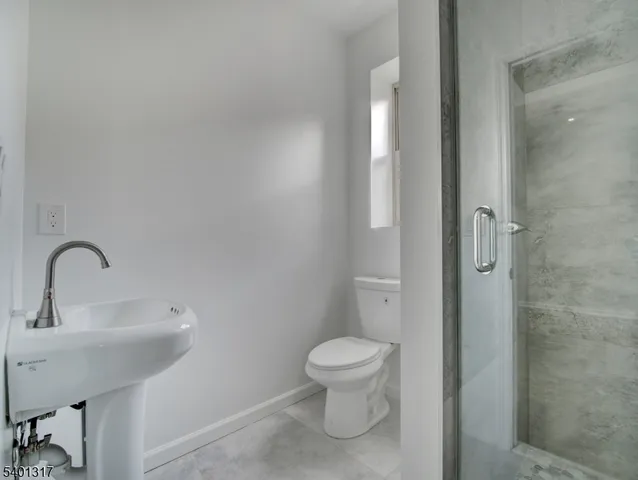 $3,200 | 236 Woodside Avenue, Newark, NJ 07104