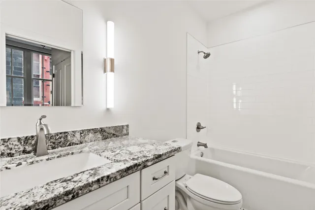 $2,750 | 2102 Mechanic Street, Unit 104, Galveston, TX 77550