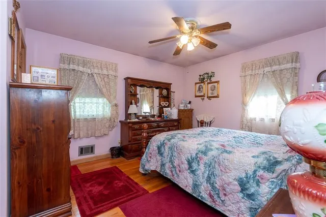 $335,000 | 7226 Edgewood Boulevard, Shawnee, KS 66203