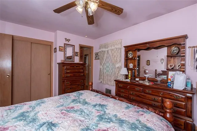 $335,000 | 7226 Edgewood Boulevard, Shawnee, KS 66203