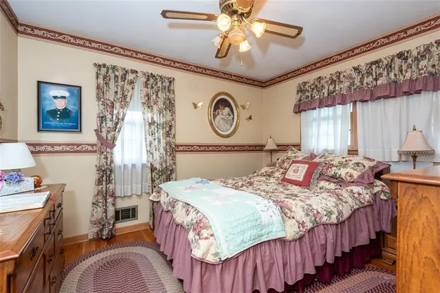 $335,000 | 7226 Edgewood Boulevard, Shawnee, KS 66203