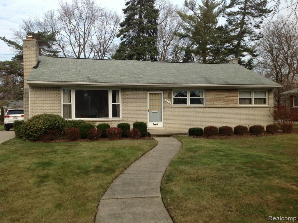 16940 Beverly Road Franklin, MI 48025 - Photo 1 of 18 FRONT.jpg