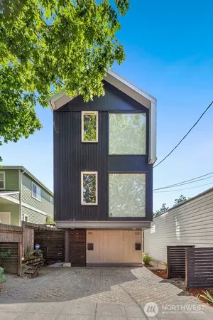 $825,000 | 1120 26th Avenue South, Seattle, WA 98144