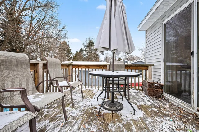 $329,900 | 5827 Stimson Road, Middleville, MI 49333