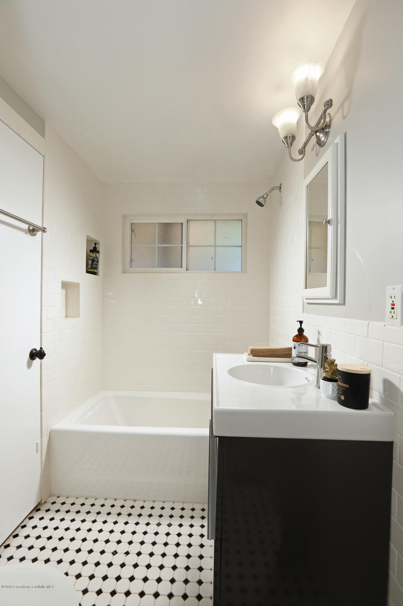 511 Mountaincrest Road Duarte, CA 91010 - Photo 10 of 14 IMG_3850