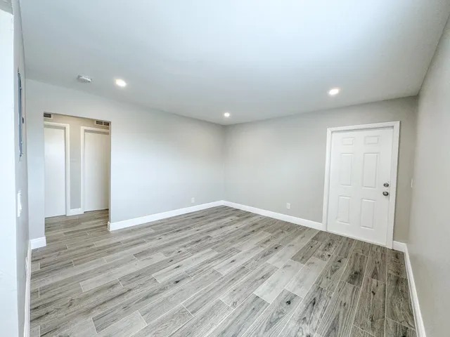 $1,650 | 710 10th Street, Unit 8, West Palm Beach, FL 33401