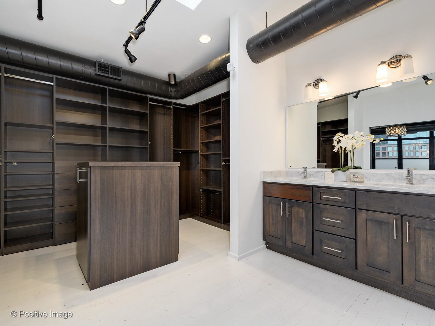 1017 West Washington Boulevard, Unit PH7B Chicago, IL 60607 - Photo 23 of 33