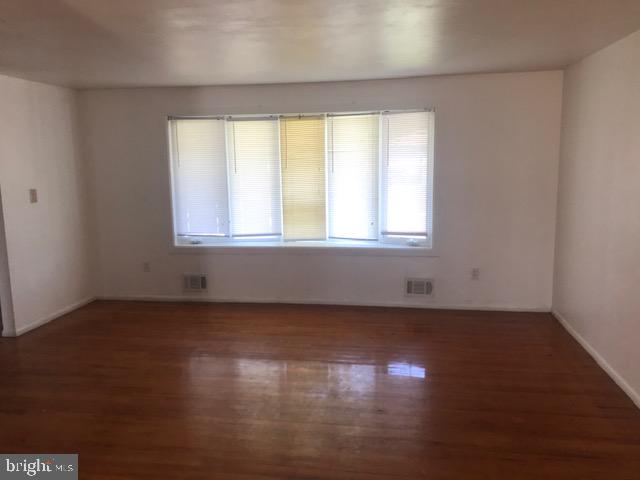 6 Roslyn Road Hamilton, NJ 08610 - Photo 14 of 19