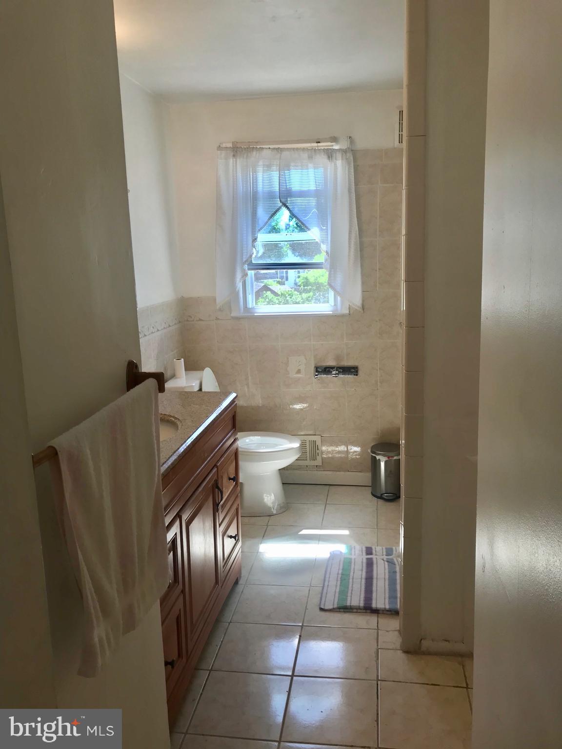 6 Roslyn Road Hamilton, NJ 08610 - Photo 8 of 19