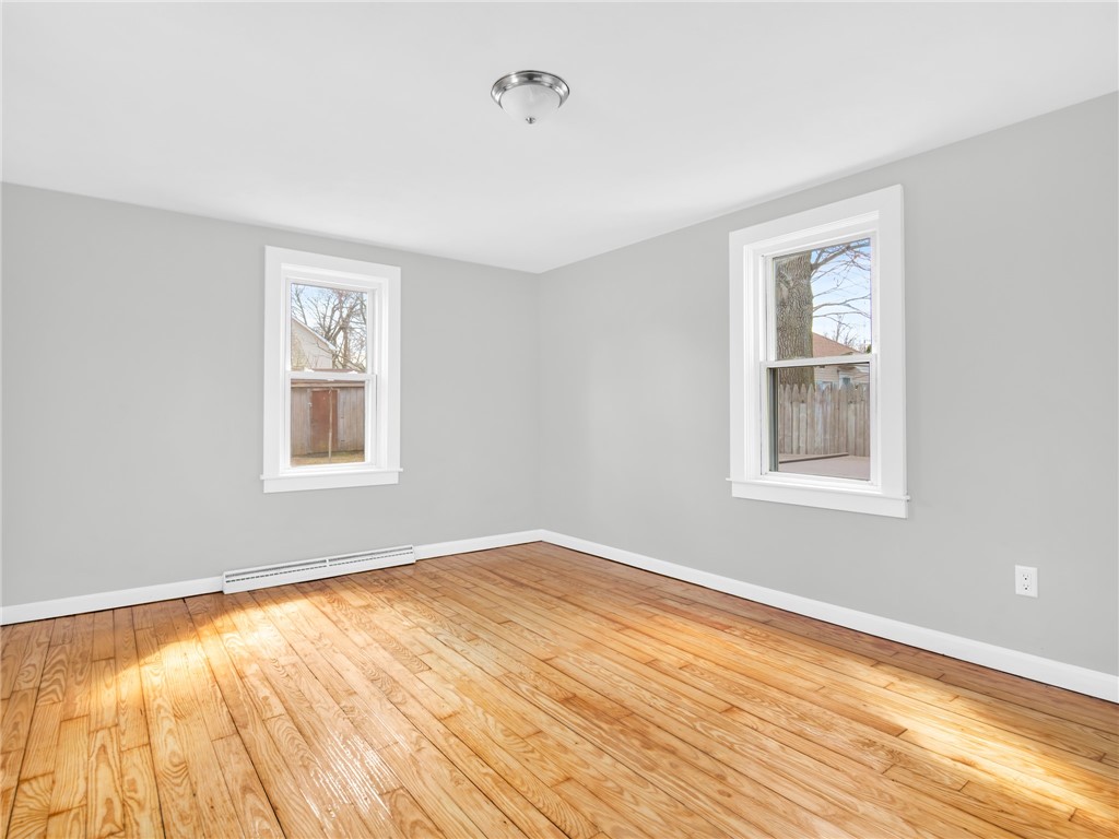 28 Fulton Street Warwick, RI 02889 - Photo 17 of 26