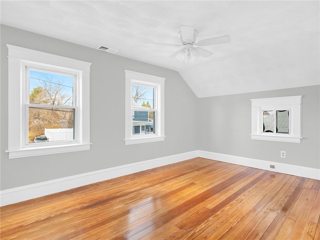 28 Fulton Street Warwick, RI 02889 - Photo 18 of 26