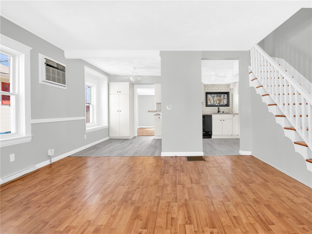 28 Fulton Street Warwick, RI 02889 - Photo 3 of 26