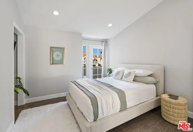 $1,250,000 | 23218 Runnymede Street, West Hills, CA 91307