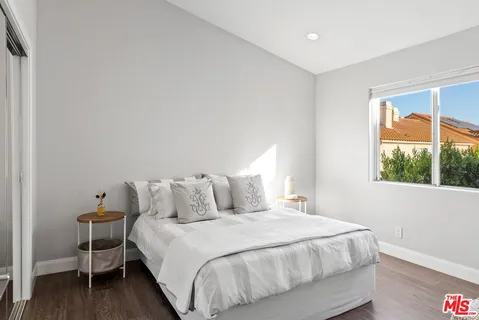 $1,350,000 | 23218 Runnymede Street, West Hills, CA 91307