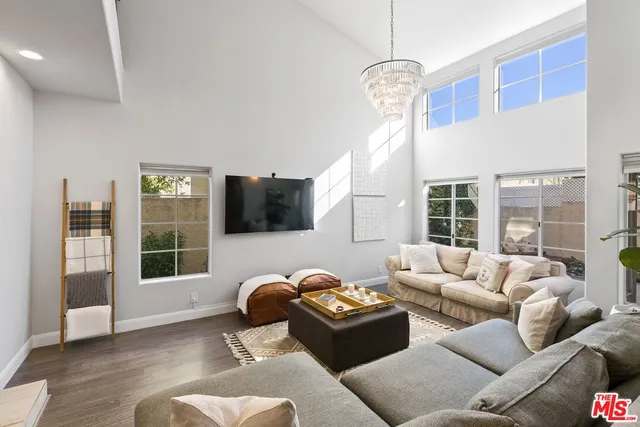 $1,250,000 | 23218 Runnymede Street, West Hills, CA 91307