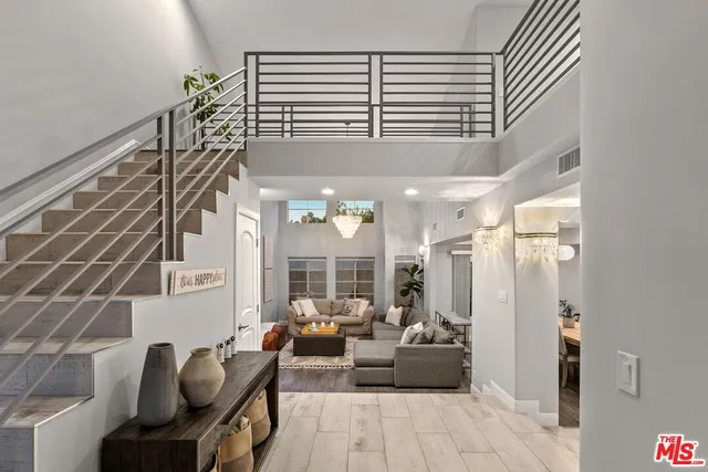 $1,250,000 | 23218 Runnymede Street, West Hills, CA 91307