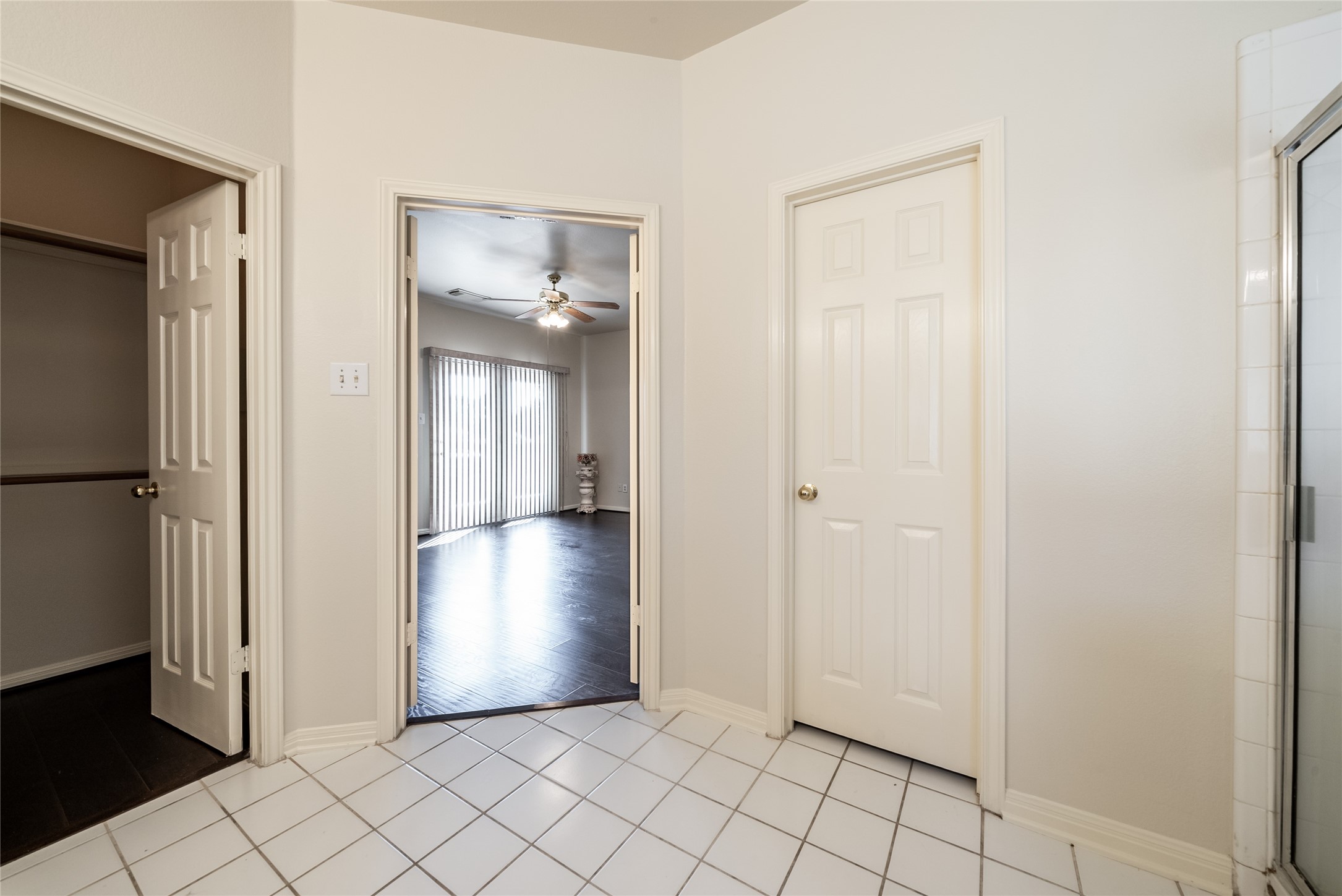 915 Double File Trail Round Rock, TX 78665 - Photo 14 of 32 a view of an empty room