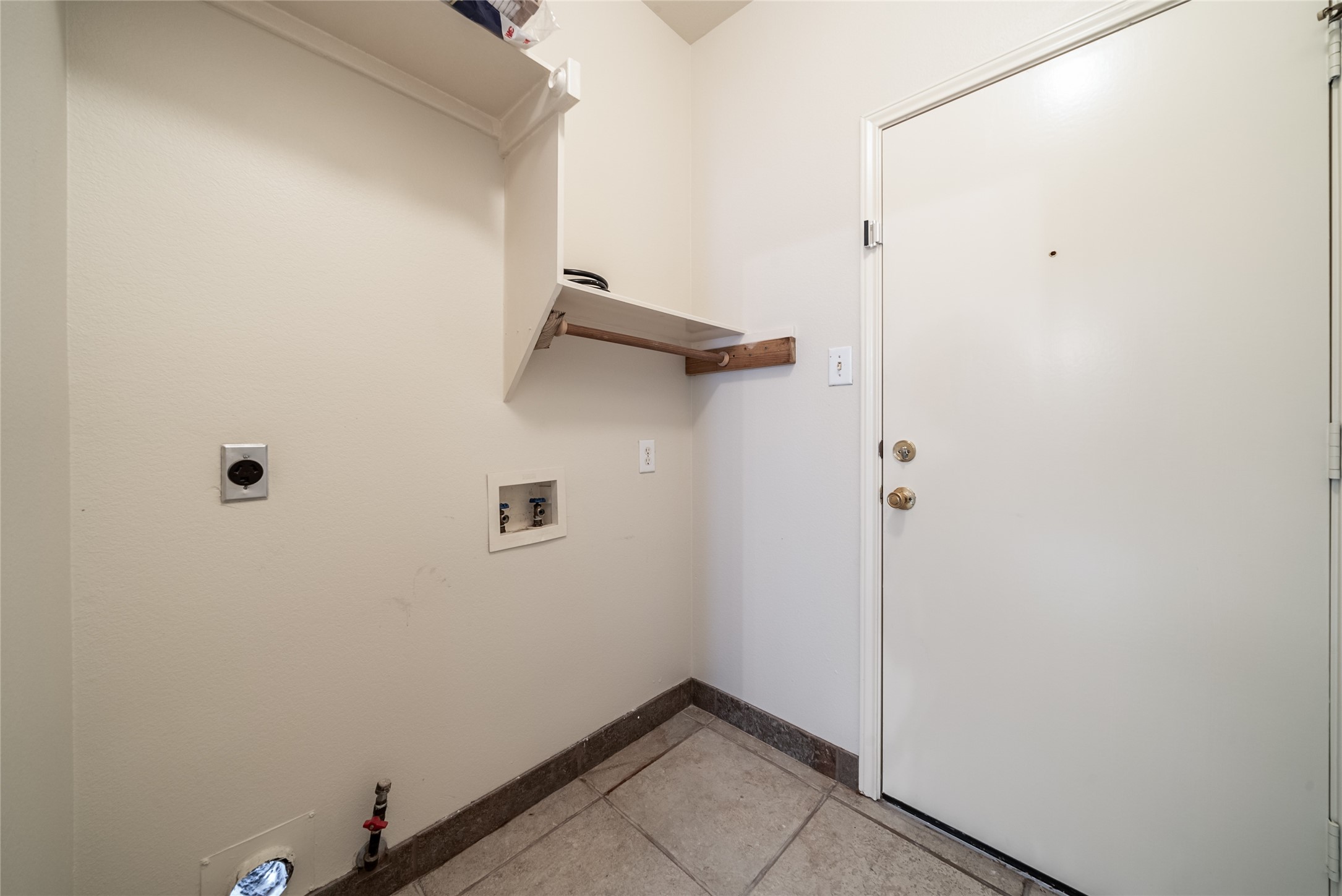 915 Double File Trail Round Rock, TX 78665 - Photo 32 of 32 wooden floor in a bathroom