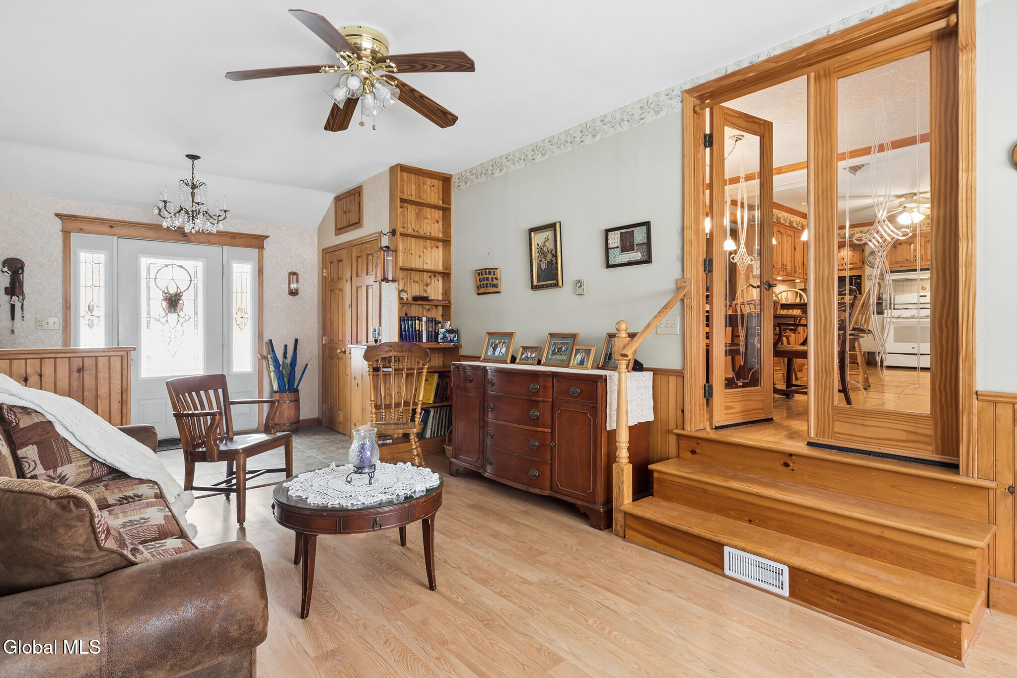 157 Grove Street Middleburgh, NY 12122 - Photo 2 of 20 FS_LT_030526_0060
