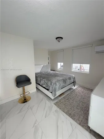 $1,400 | 5801 Northwest 113th Terrace, Unit 4, Hialeah, FL 33012