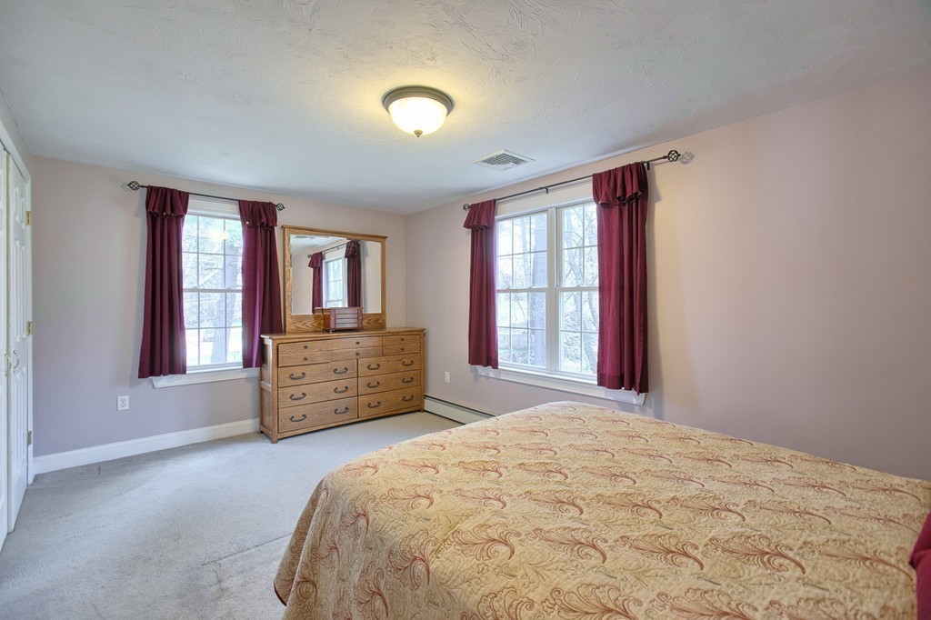 99 Crooked Spring Road Chelmsford, MA 01863 - Photo 14 of 21
