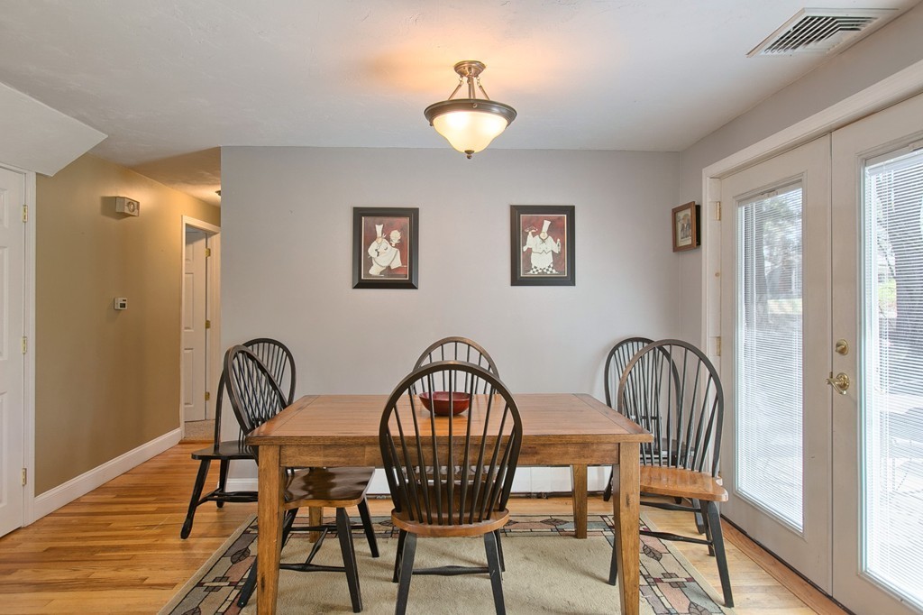 99 Crooked Spring Road Chelmsford, MA 01863 - Photo 3 of 21
