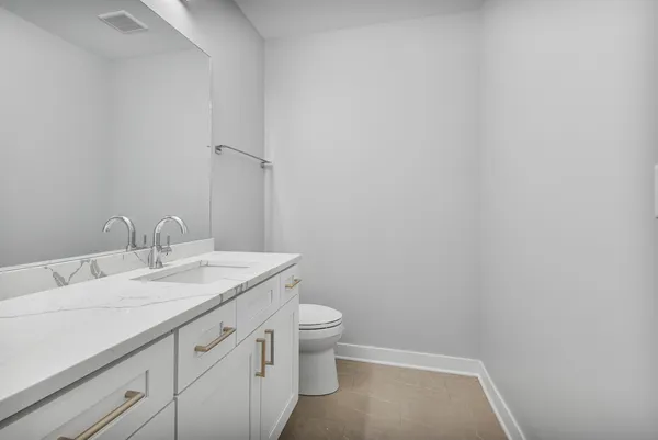 $3,295 | 4637 North Ashland Avenue, Unit 302, Chicago, IL 60640