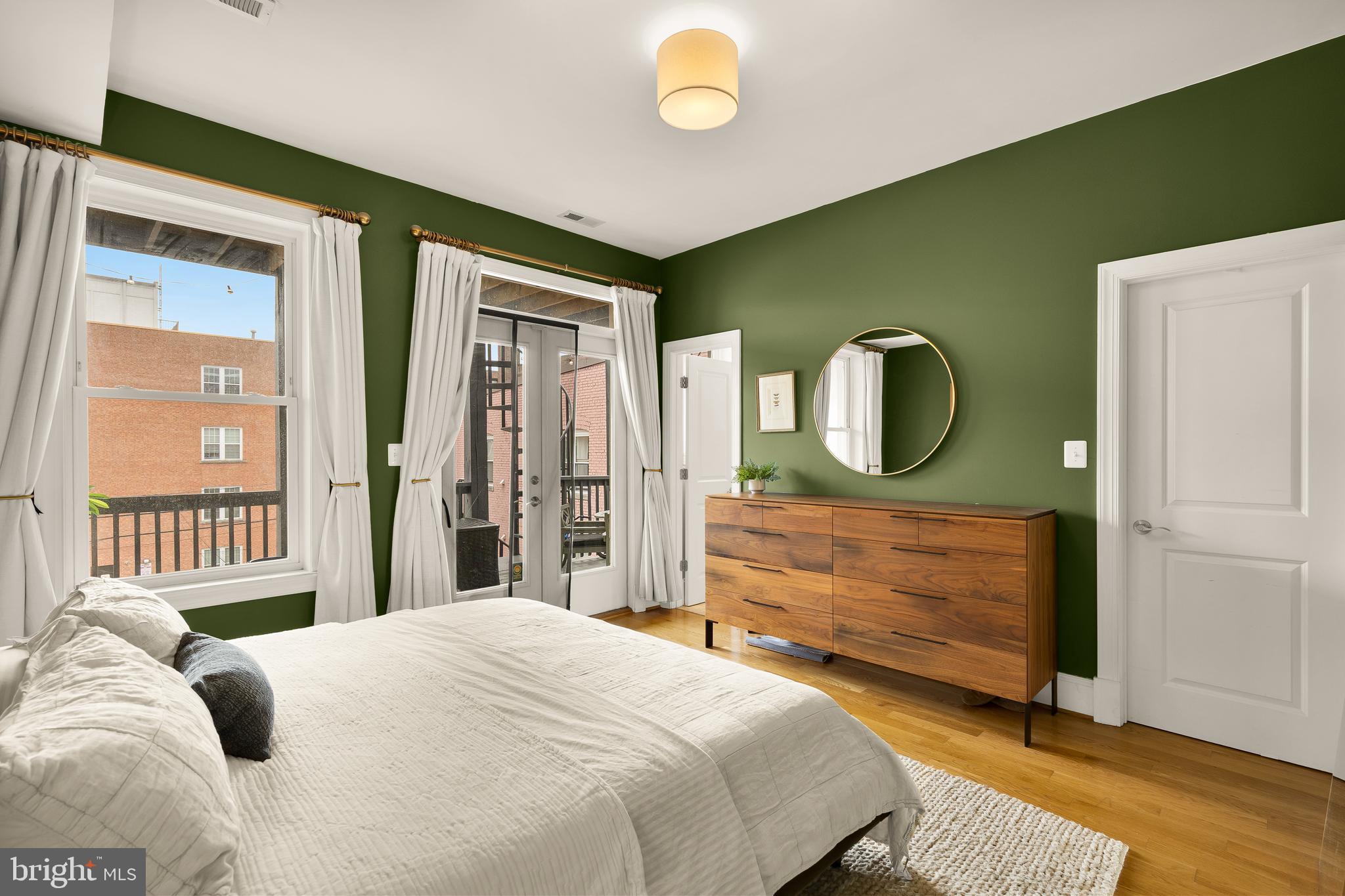1470 Chapin Street Northwest, Unit 3 Washington, DC 20009 - Photo 20 of 38