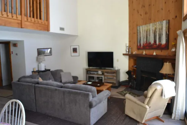 $525,000 | 4 B Newfane Circle, Unit 4B, West Dover, VT 05356