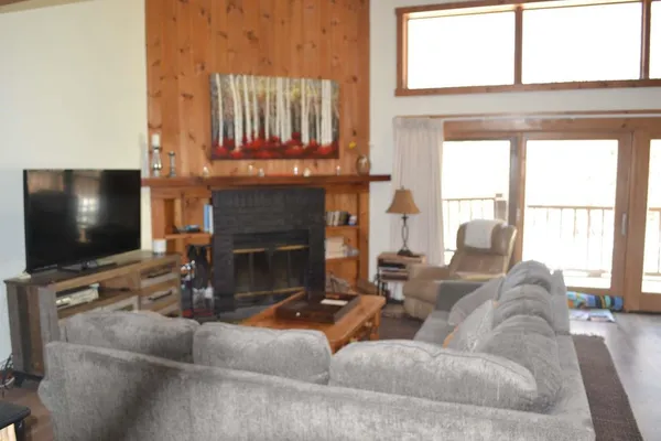 $525,000 | 4 B Newfane Circle, Unit 4B, West Dover, VT 05356